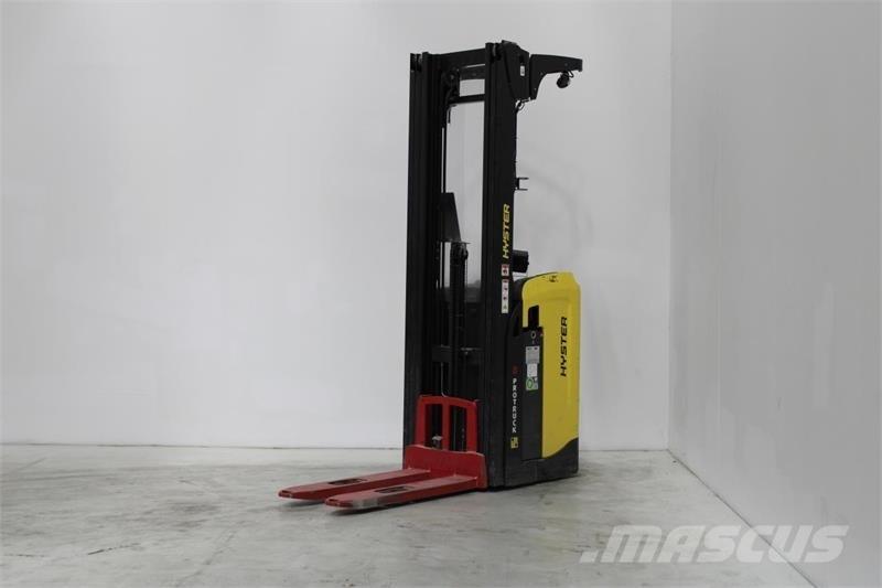 Hyster RS1.6 شاحنات مناولة ذاتية الدفع
