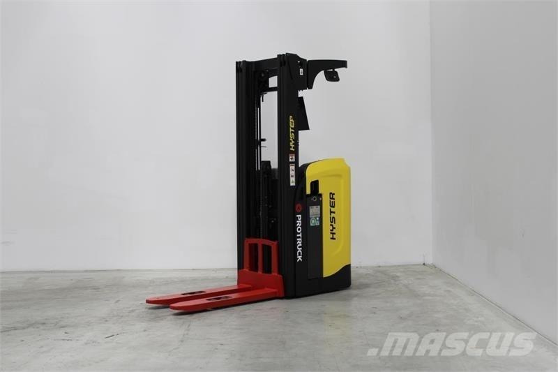 Hyster RS1.6 شاحنات مناولة ذاتية الدفع