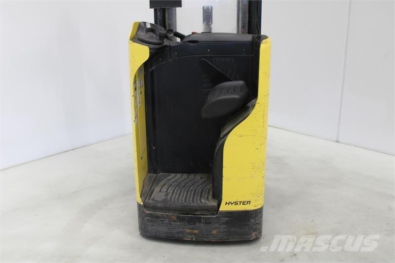 Hyster RS1.6 شاحنات مناولة ذاتية الدفع