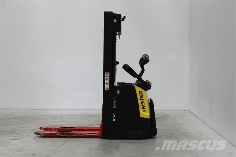Hyster S1.6S شاحنات مناولة ذاتية الدفع