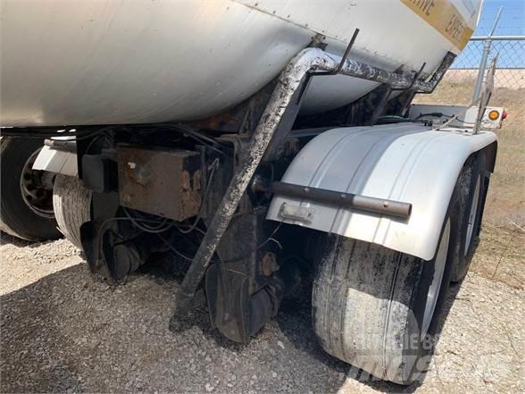 Etnyre STEEL 7,500 نصف مقطورات مقطورة 