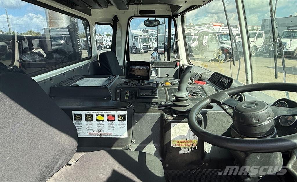 Autocar ACX شاحنات المخلفات