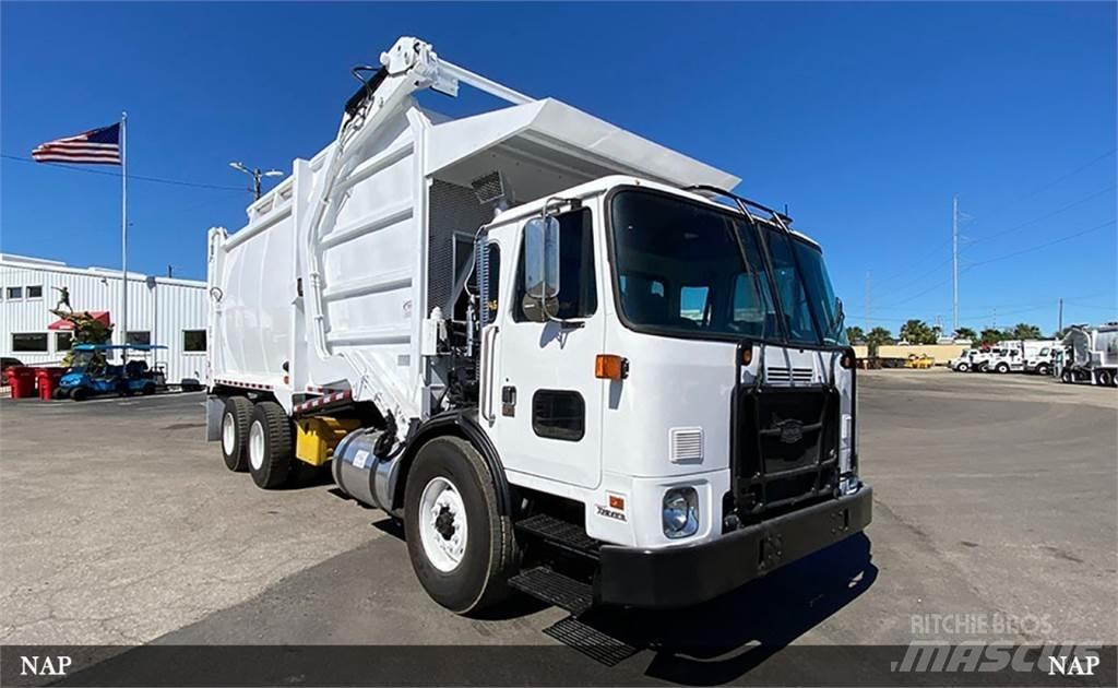 Autocar ACX64 شاحنات المخلفات