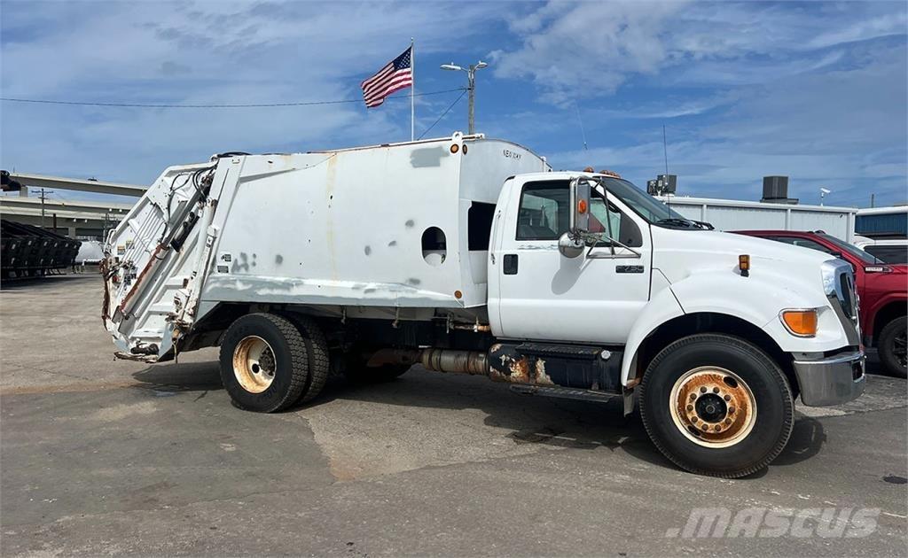Ford F750 شاحنات المخلفات