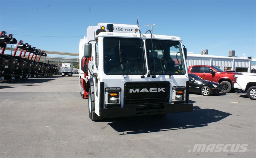 Mack 600 شاحنات المخلفات
