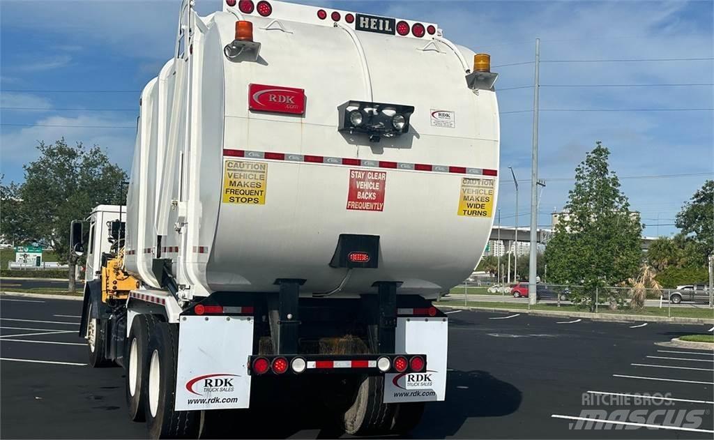 Mack LEU613 شاحنات المخلفات
