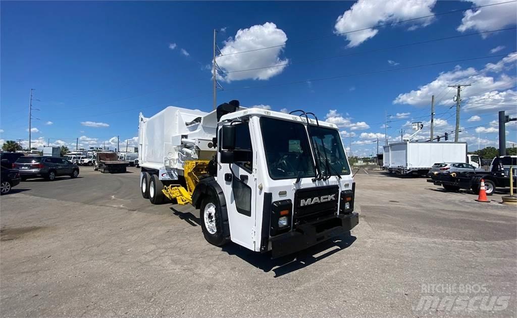 Mack LR613 شاحنات المخلفات