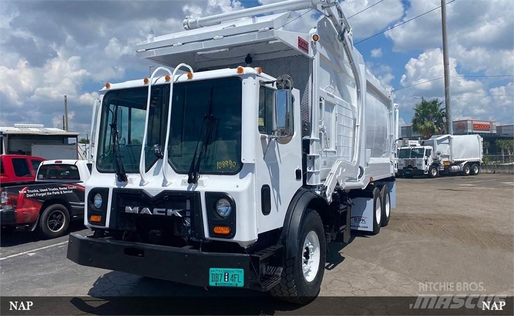 Mack LR64 شاحنات المخلفات