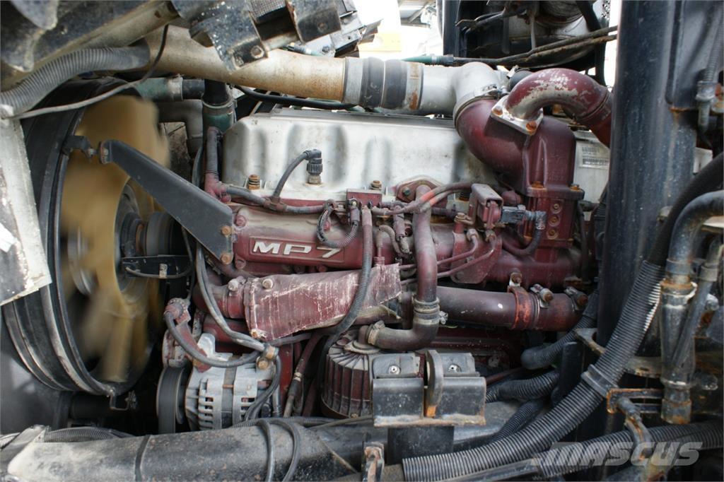 Mack MRU613 شاحنات المخلفات