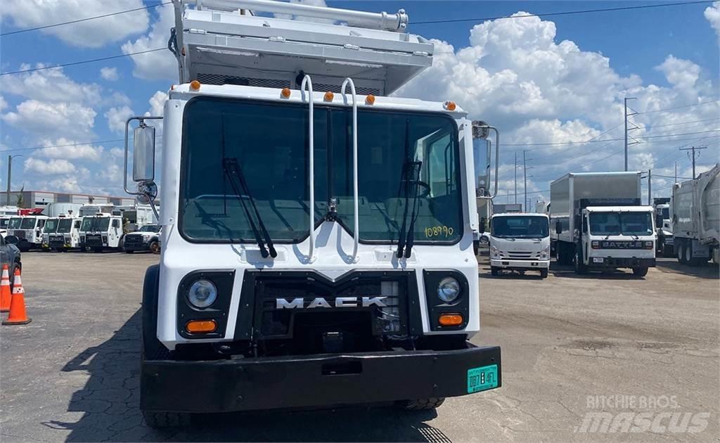 Mack MRU613 شاحنات المخلفات