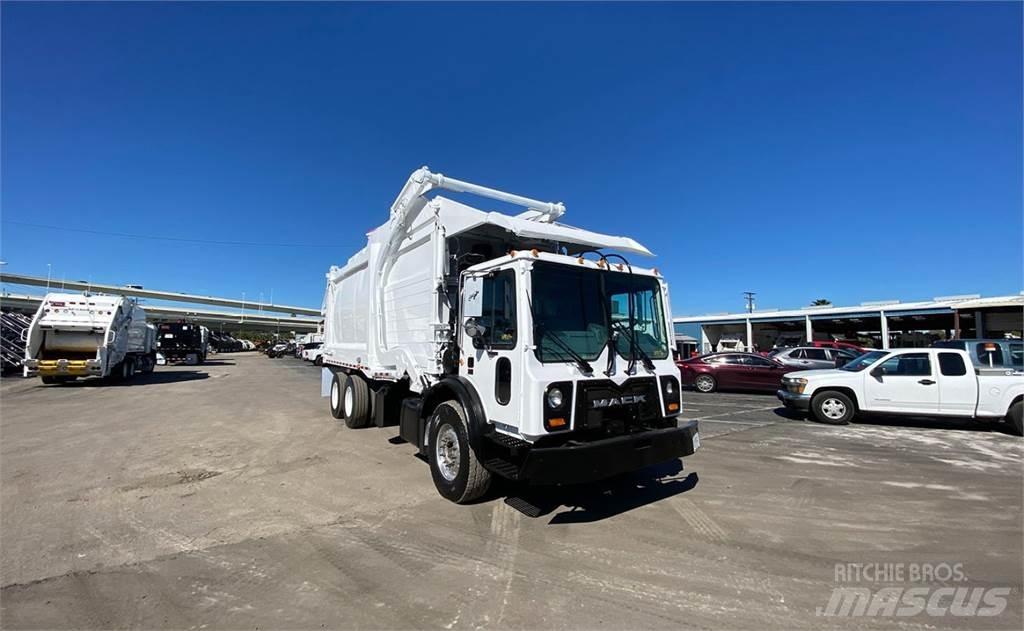 Mack MRU613 شاحنات المخلفات