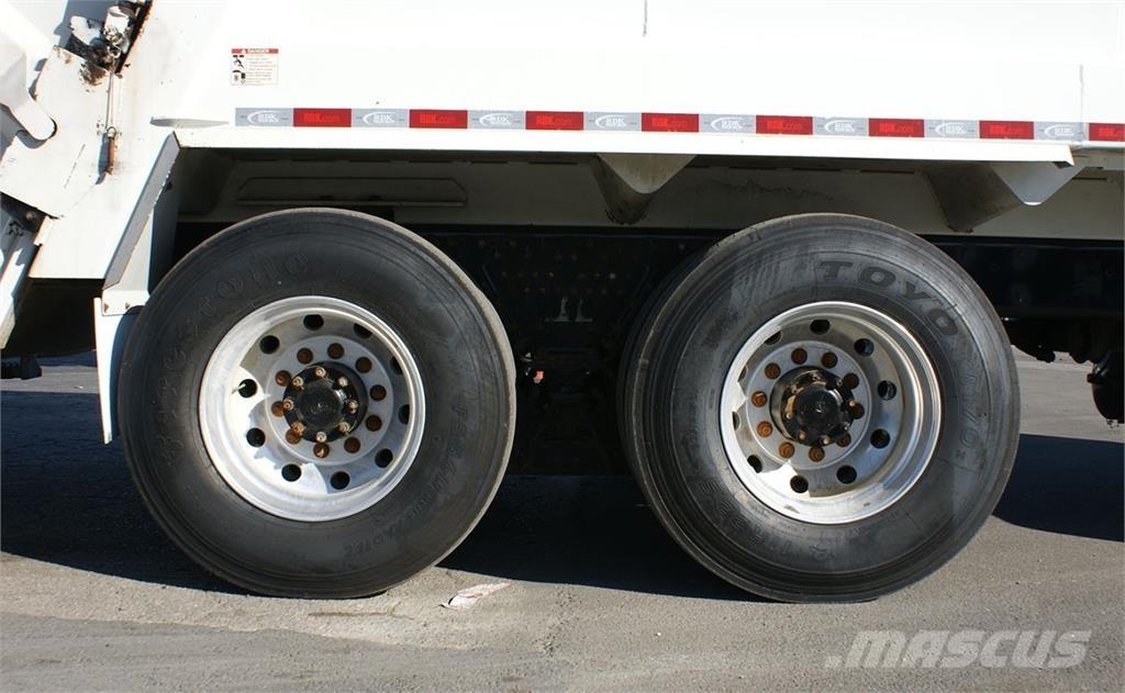 Mack TE64 شاحنات المخلفات