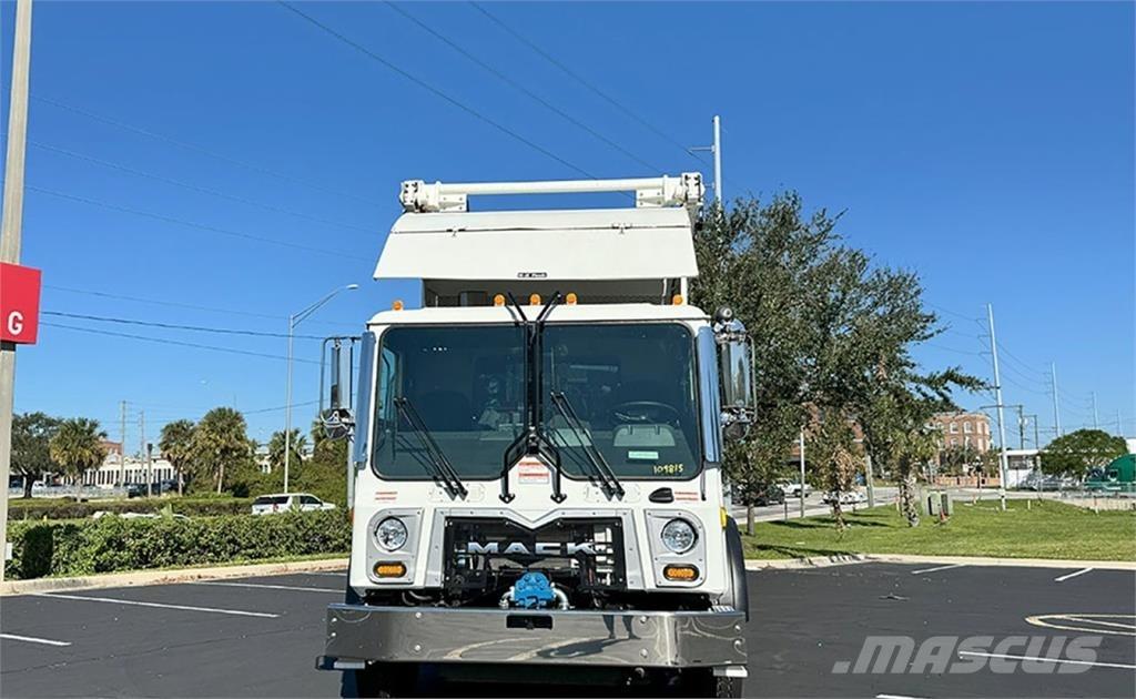 Mack TE64 شاحنات المخلفات