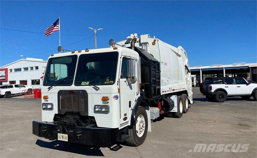 Peterbilt 320 شاحنات المخلفات