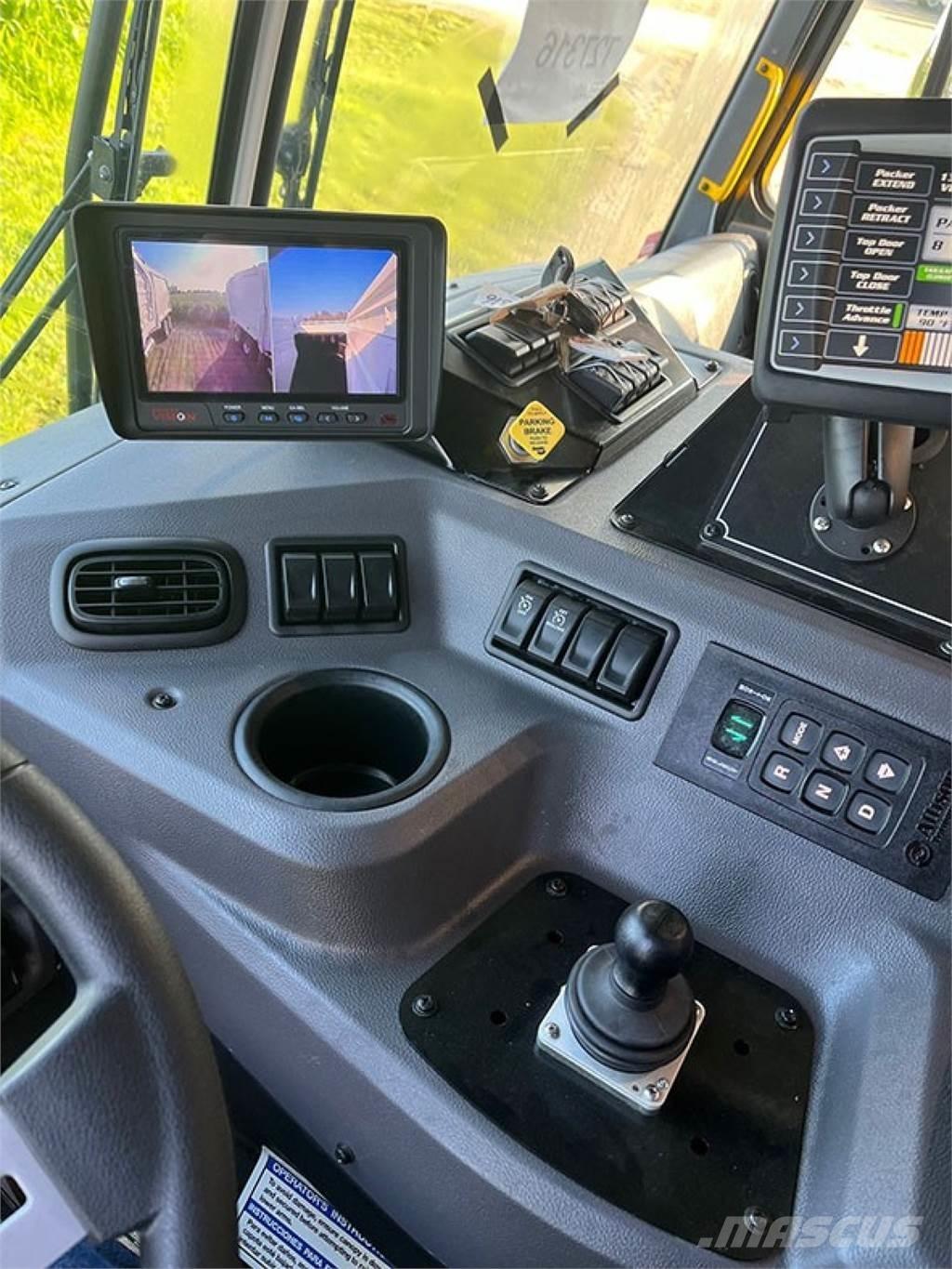 Peterbilt 520 شاحنات المخلفات