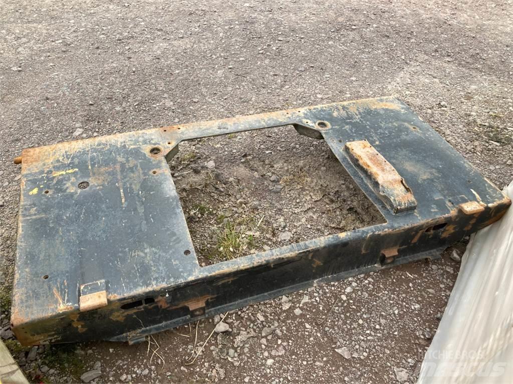 Ålö Q7000 ماكينات زراعية أخرى