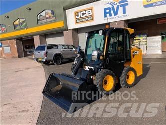 JCB 155 معدات مناولة لأغراض الزراعة