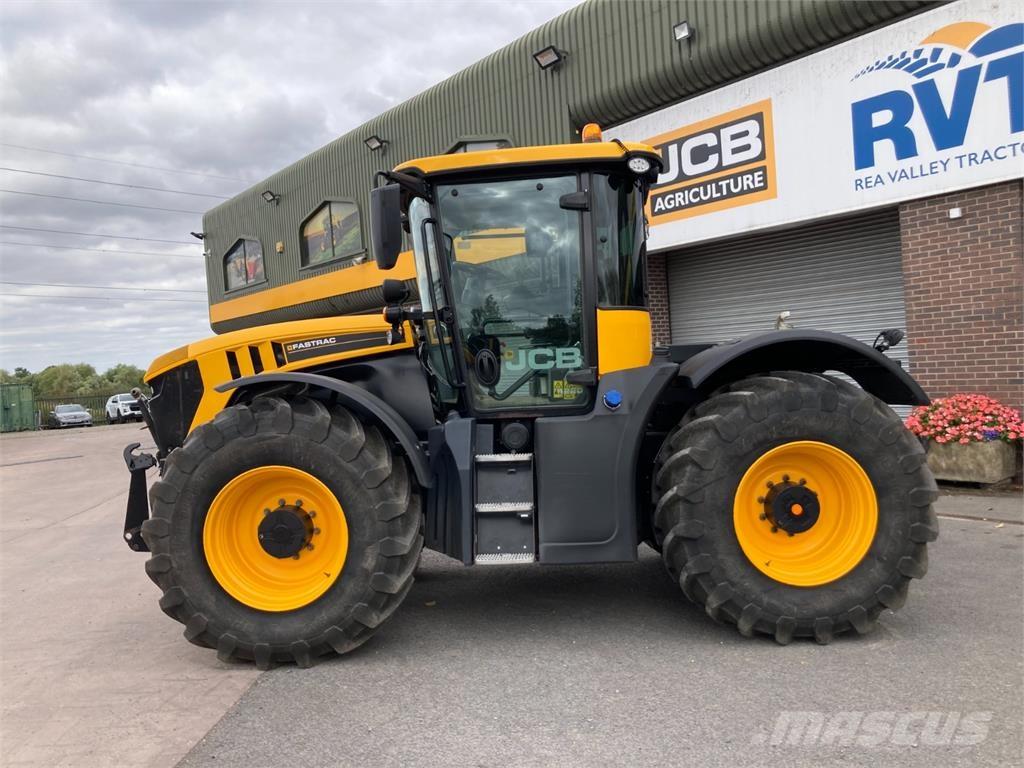 JCB 4220 الجرارات