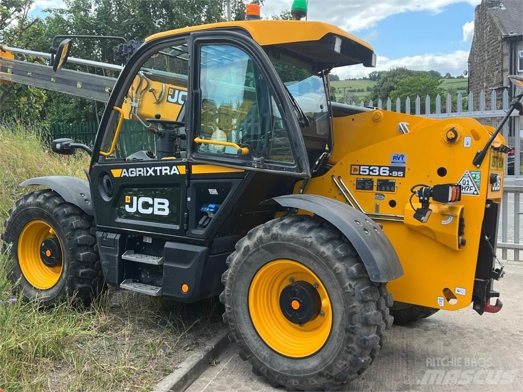 JCB 536-95 معدات مناولة لأغراض الزراعة