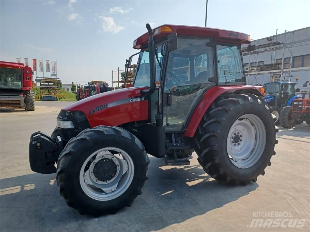 Case IH JXU90 الجرارات