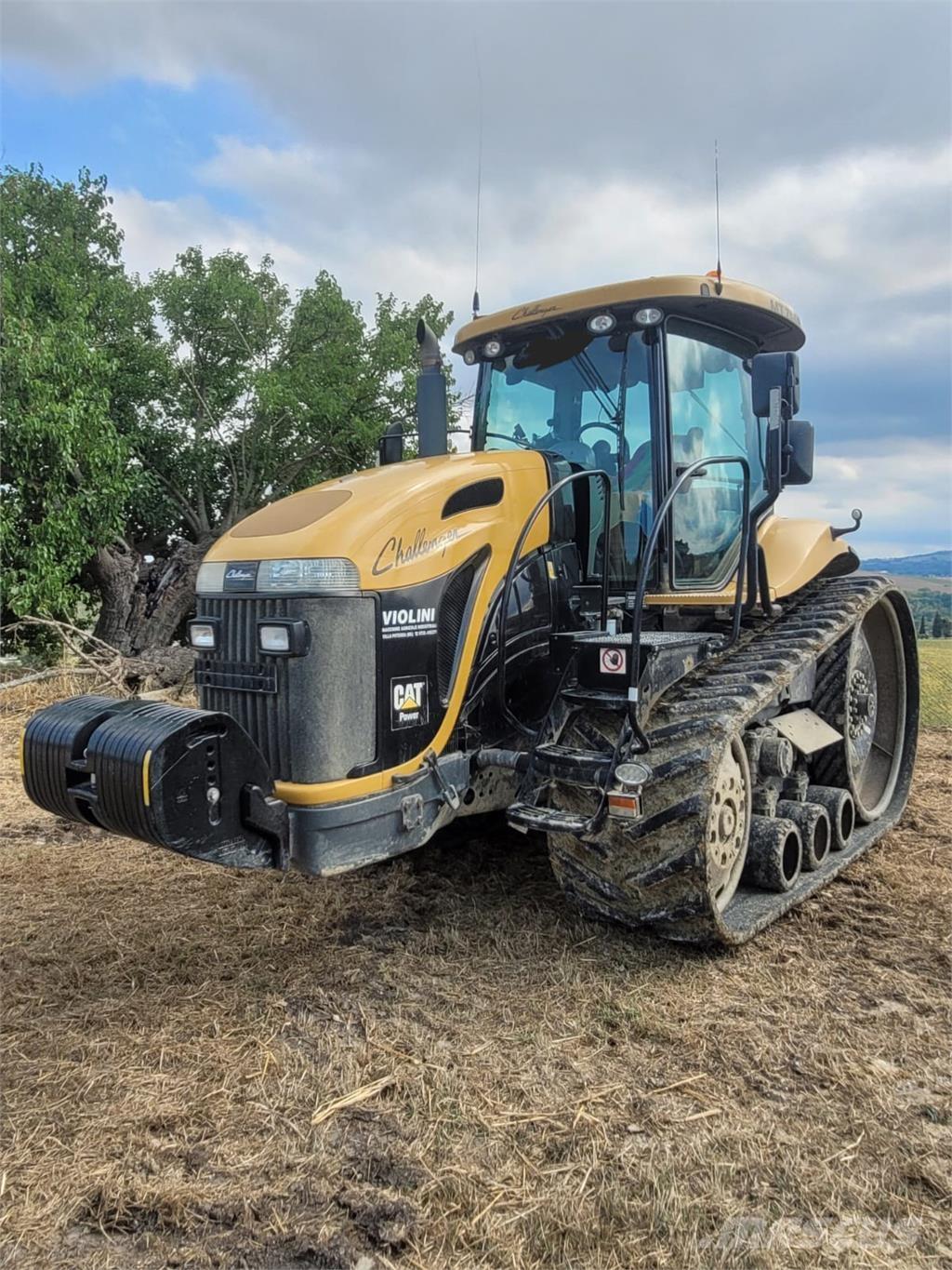 Challenger MT 765B الجرارات