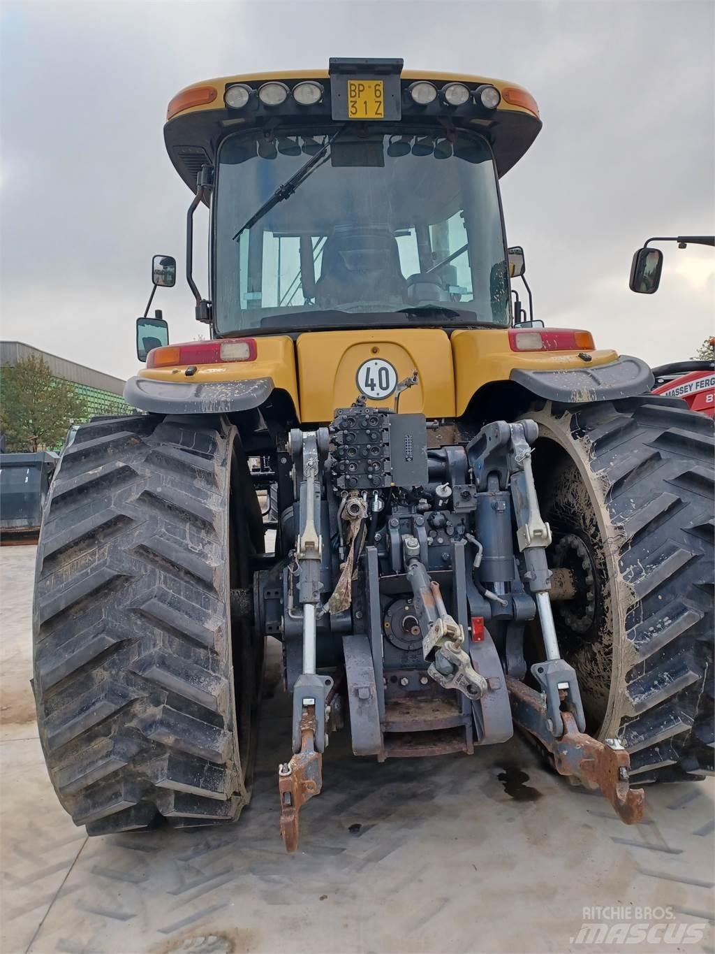 Challenger MT 765C الجرارات