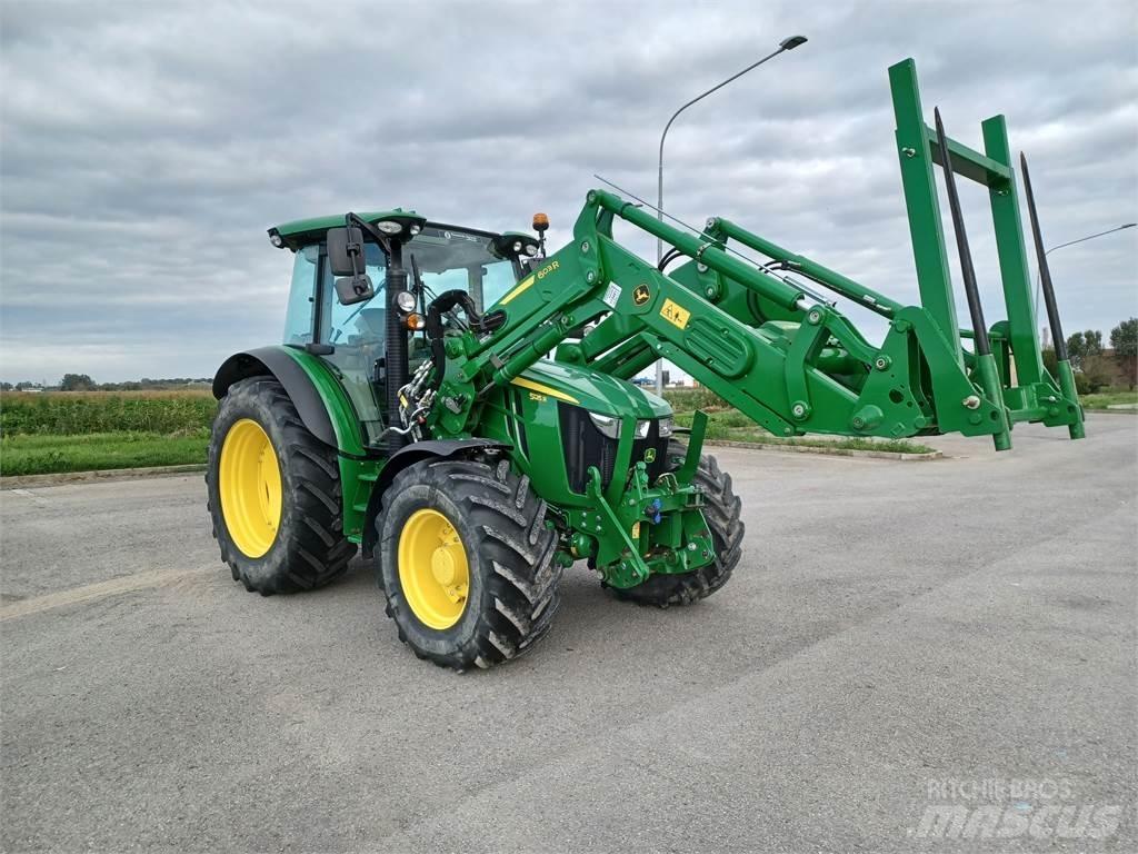 John Deere 5125R الجرارات