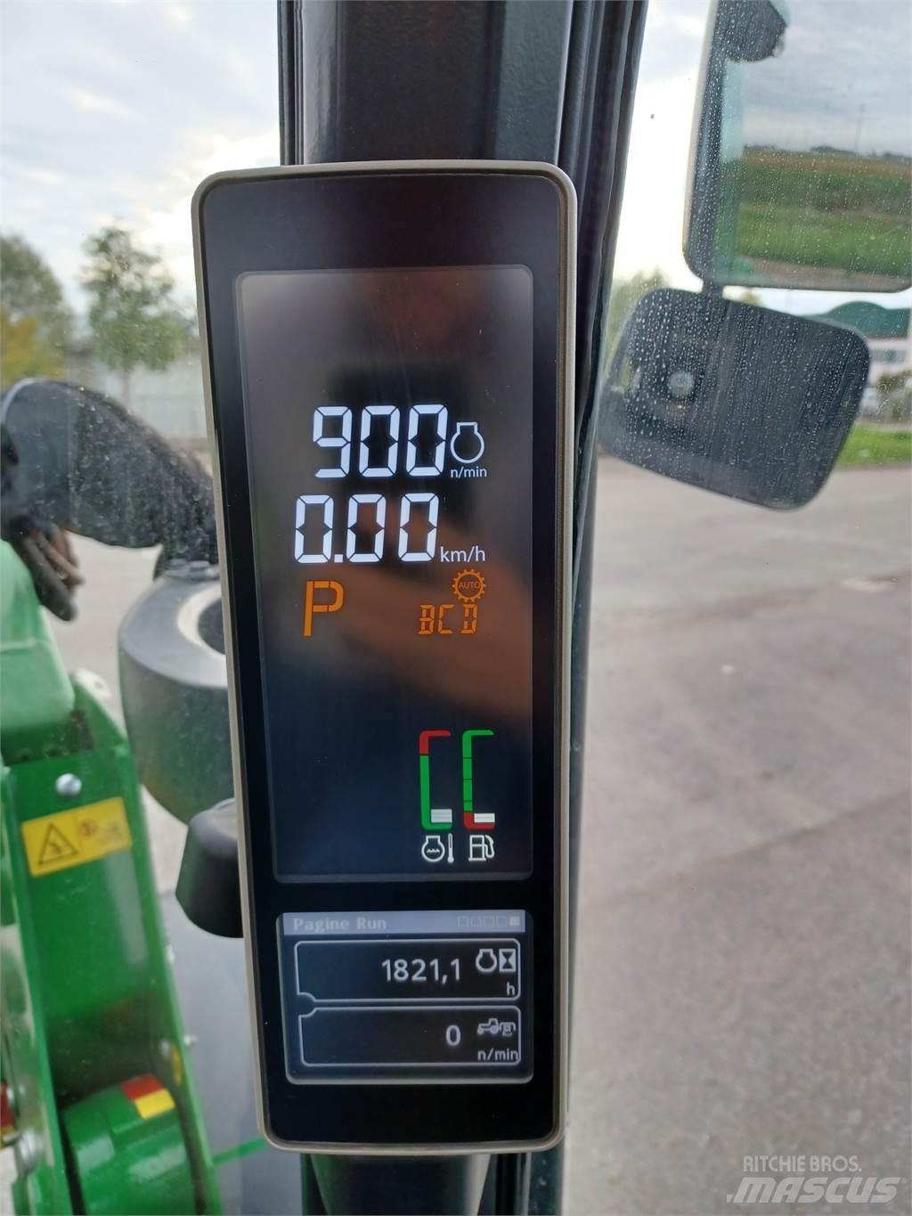 John Deere 5125R الجرارات