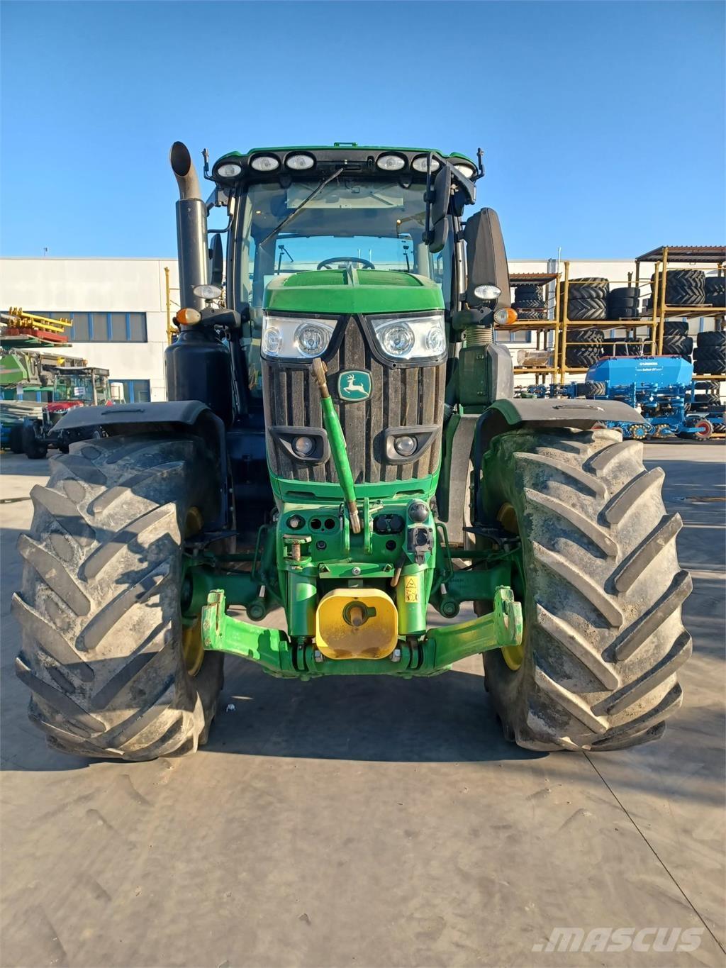 John Deere 6250R الجرارات