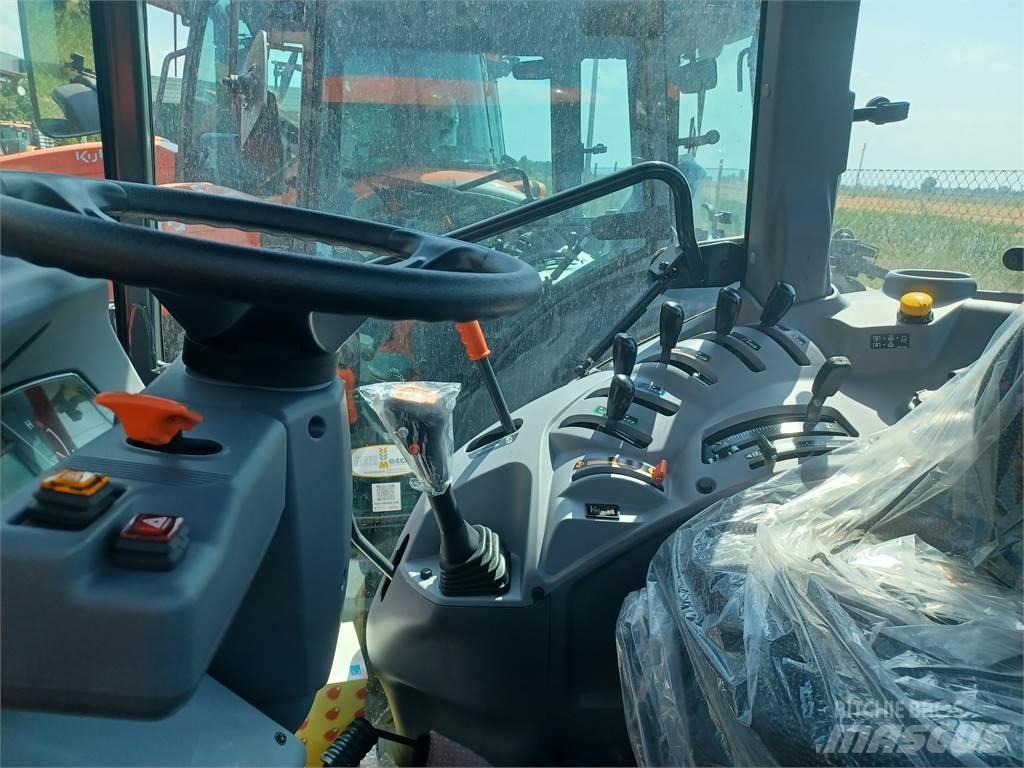 Kubota M5112NQ36_EC الجرارات
