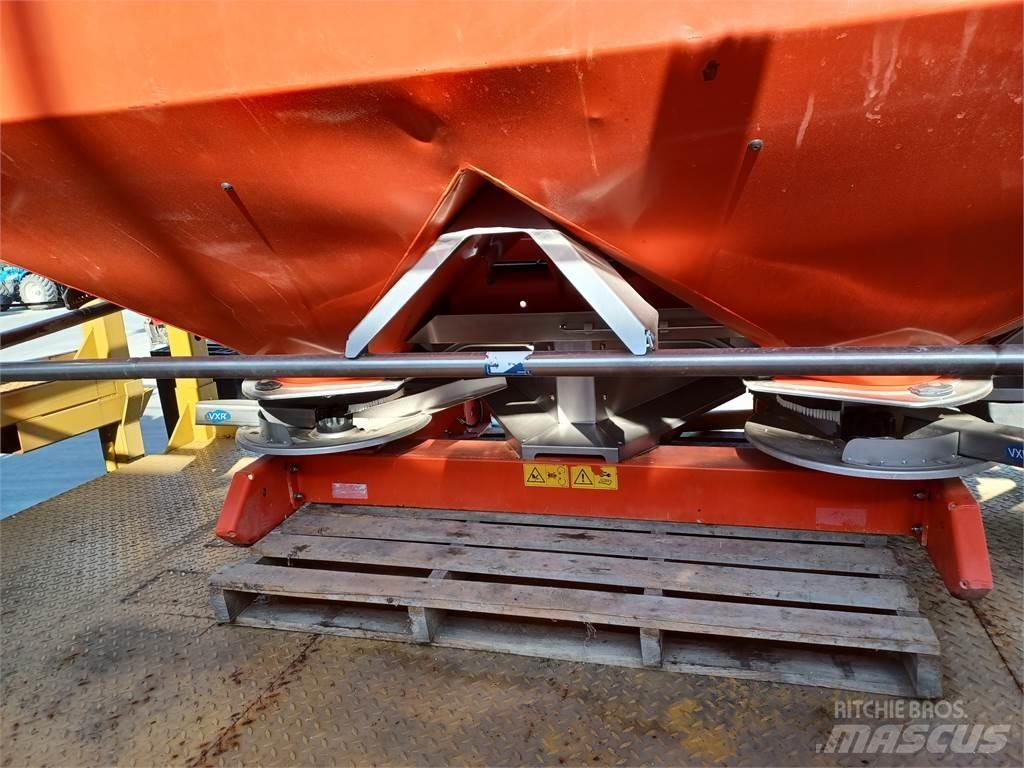 Kuhn AXIS 30.1 W ماكينات زراعية أخرى