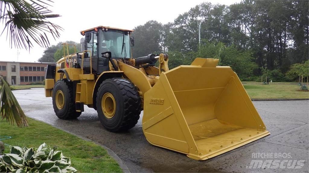 CAT 972M XE حفارات زحافة