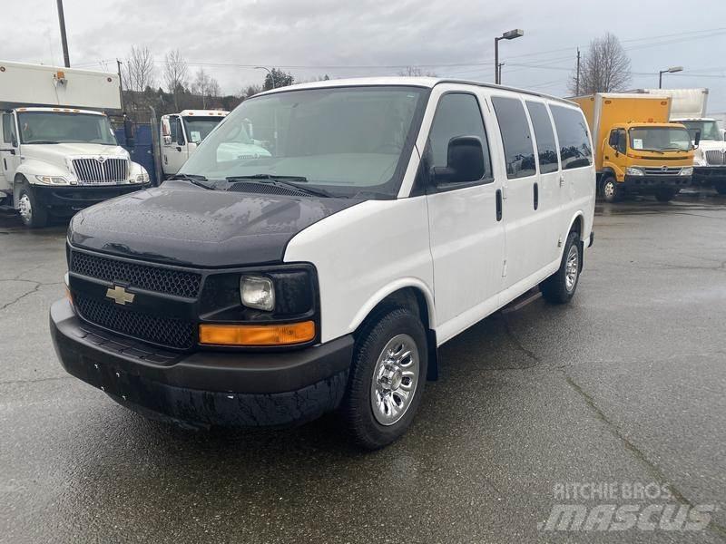 Chevrolet Express شاحنة مقفلة