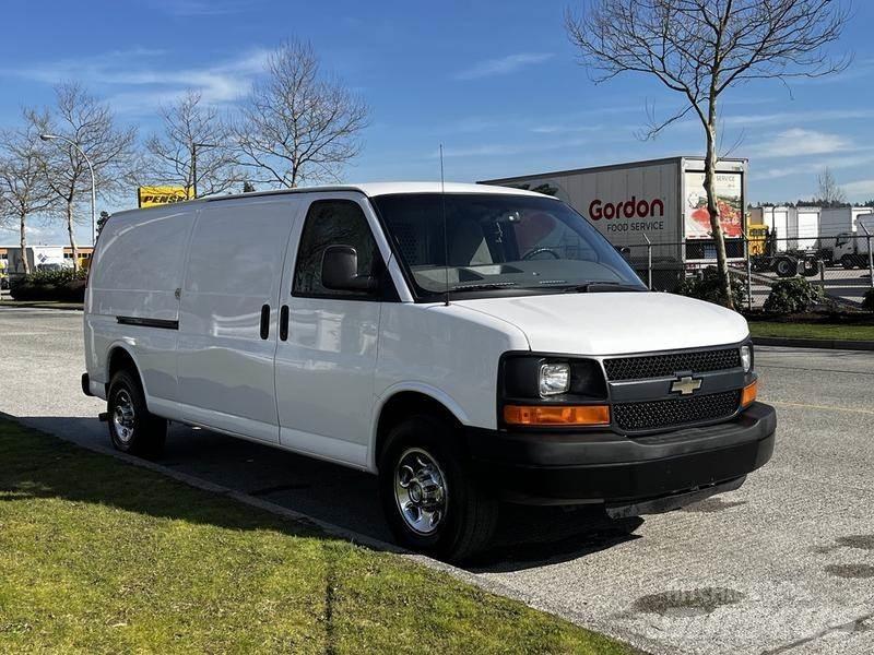 Chevrolet Express شاحنة مقفلة