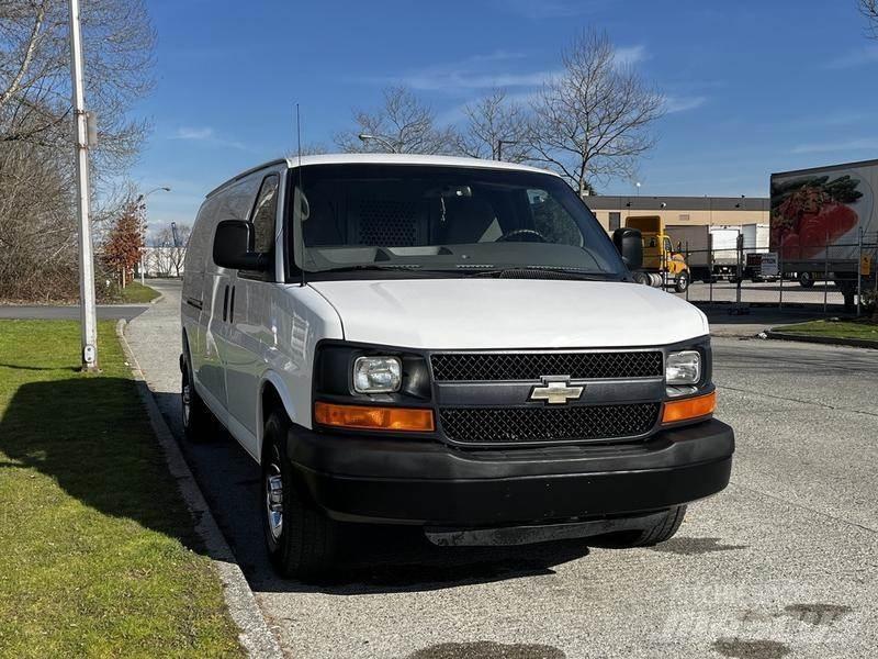 Chevrolet Express شاحنة مقفلة