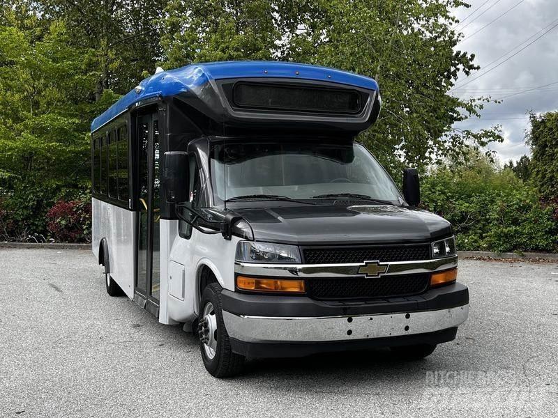 Chevrolet Express حافلة صغيرة