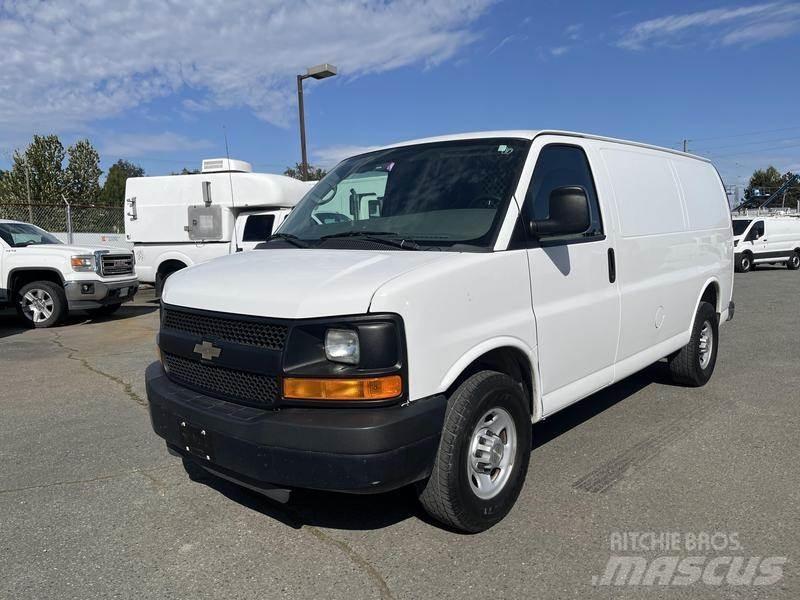 Chevrolet Express شاحنة مقفلة