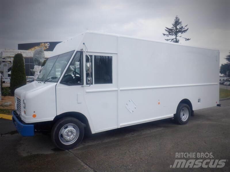 Ford E-450 شاحنة مقفلة