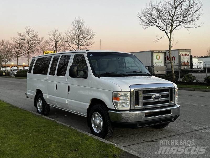 Ford Econoline سيارات