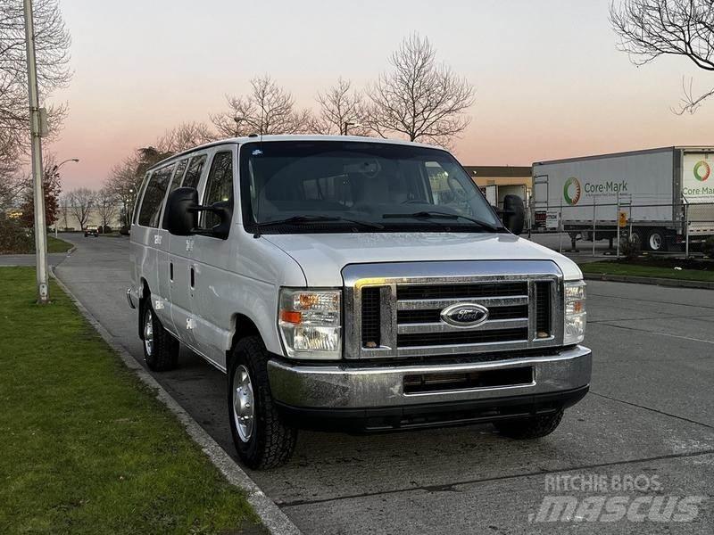 Ford Econoline سيارات