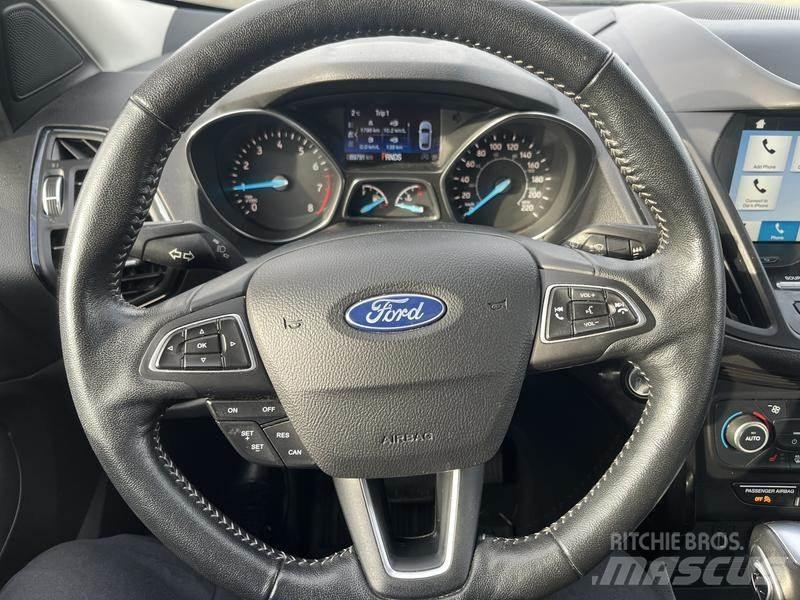 Ford Escape سيارات