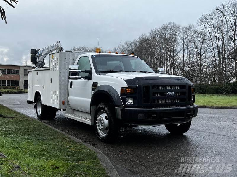Ford F-550 مركبات الأغراض العامة