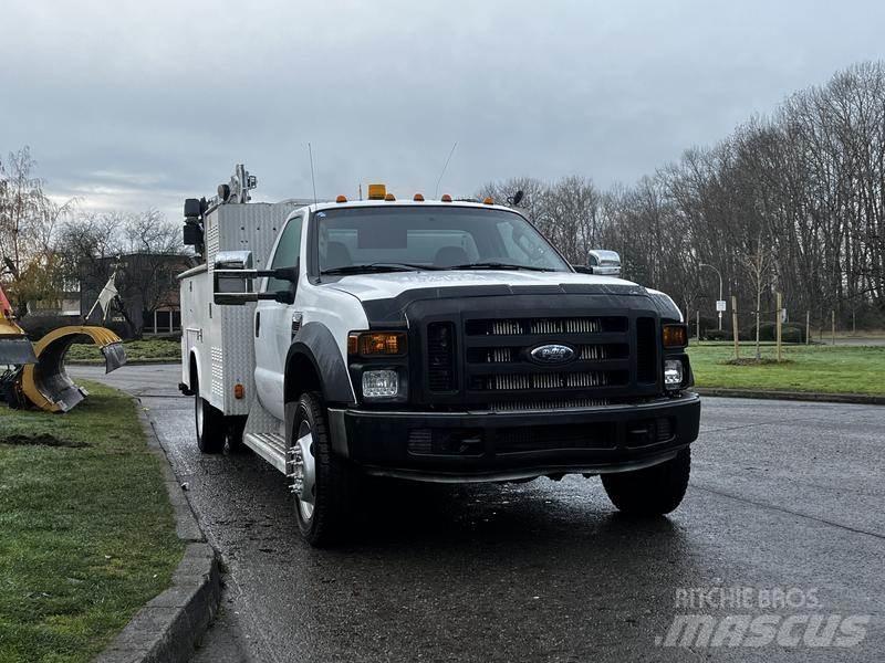 Ford F-550 مركبات الأغراض العامة