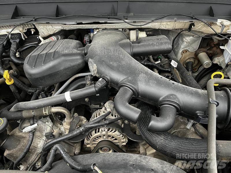 Ford F-550 شاحنات الرافعات