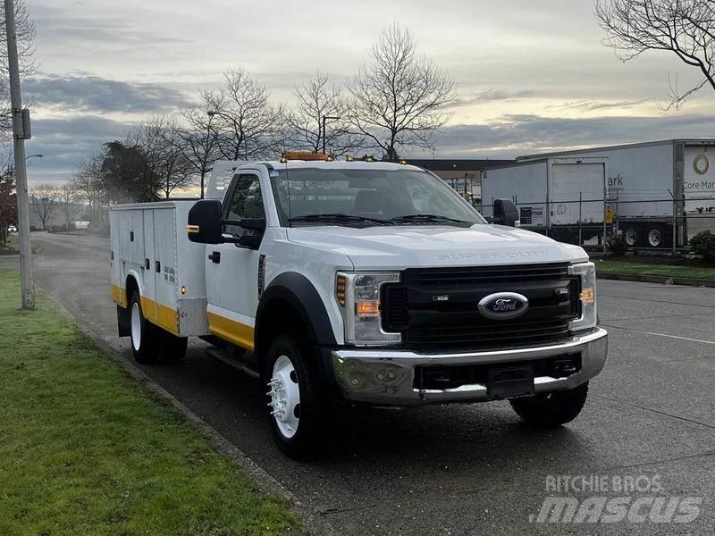 Ford F-550 مركبات الأغراض العامة