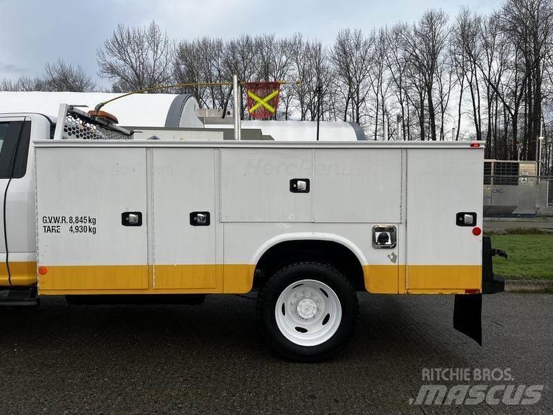 Ford F-550 مركبات الأغراض العامة