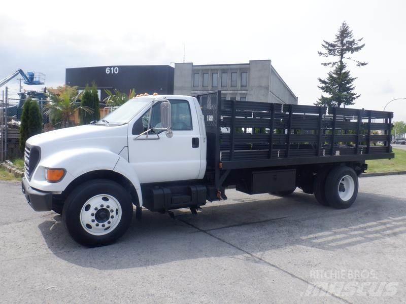 Ford F-650 شاحنات مسطحة/مفصلية الجوانب