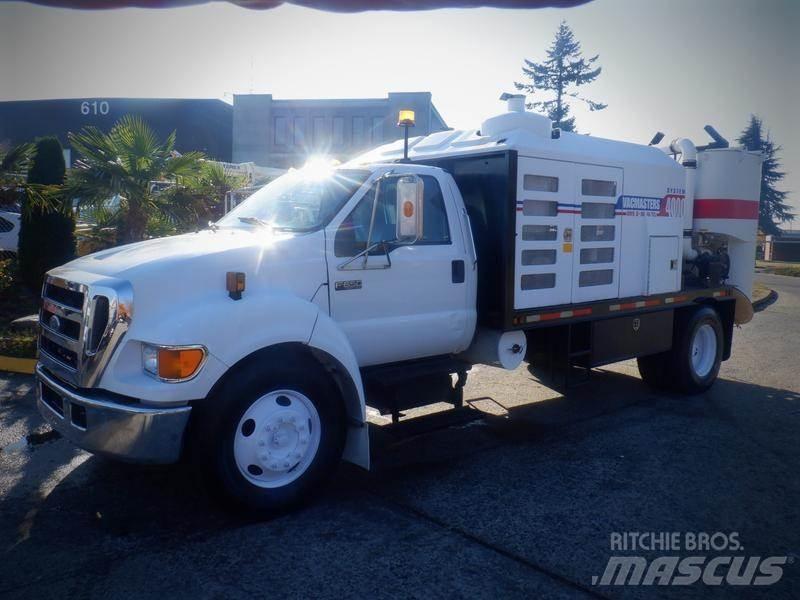 Ford F-650 شاحنات مزدوجة / خلخلة