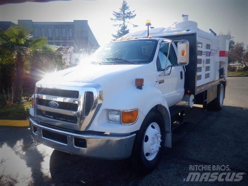 Ford F-650 شاحنات مزدوجة / خلخلة