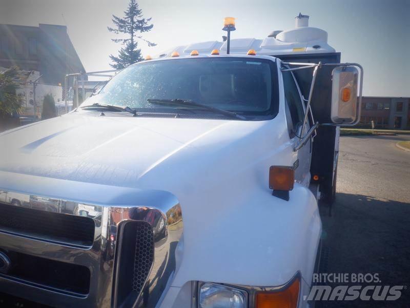 Ford F-650 شاحنات مزدوجة / خلخلة